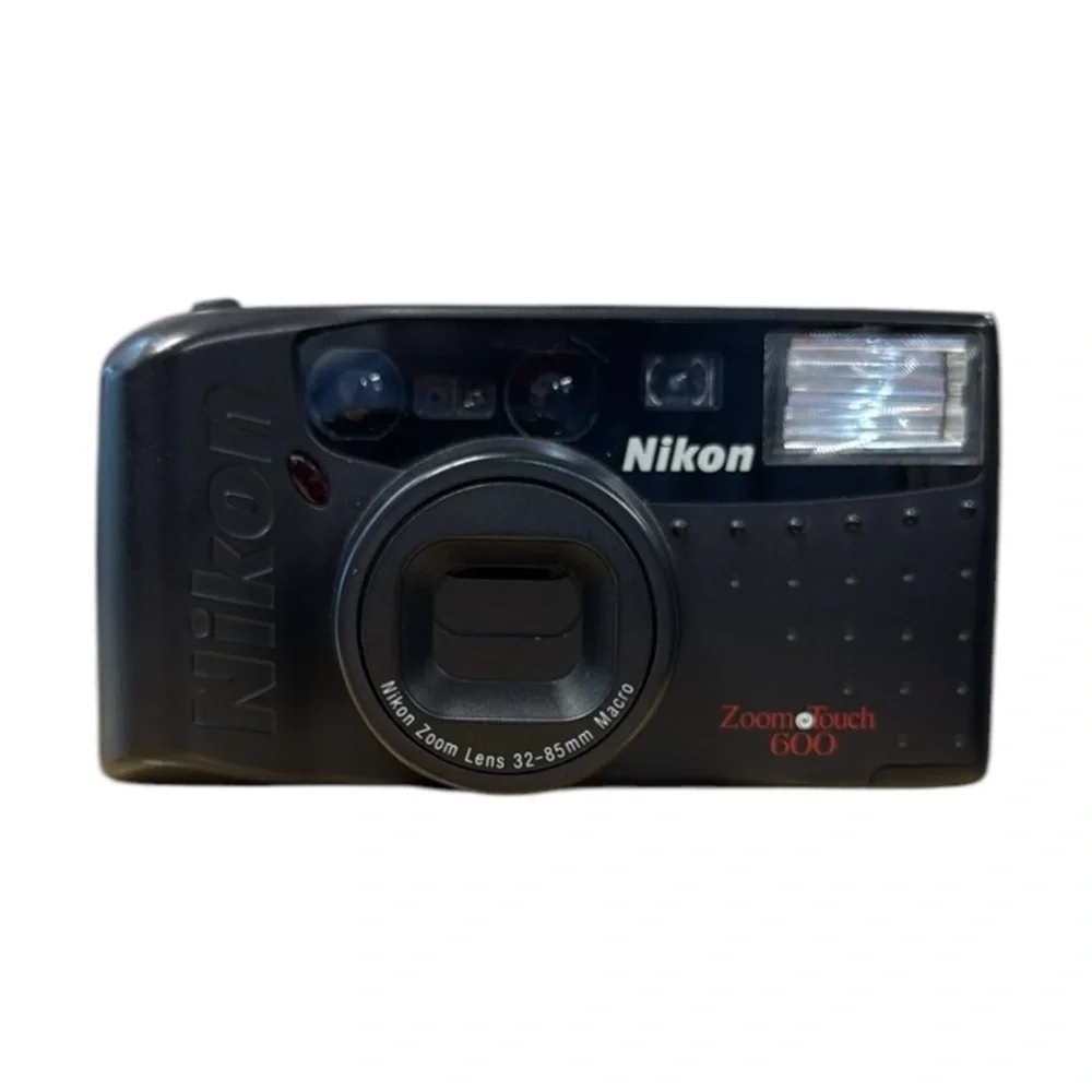 NIKON Zoom Touch 600 35MM Film Zoom Camera 32-85MM Macro Lens +Film EXC Tested